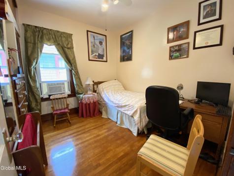 338 Taylor Court Troy NY 12180