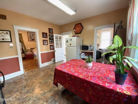 338 Taylor Court Troy NY 12180