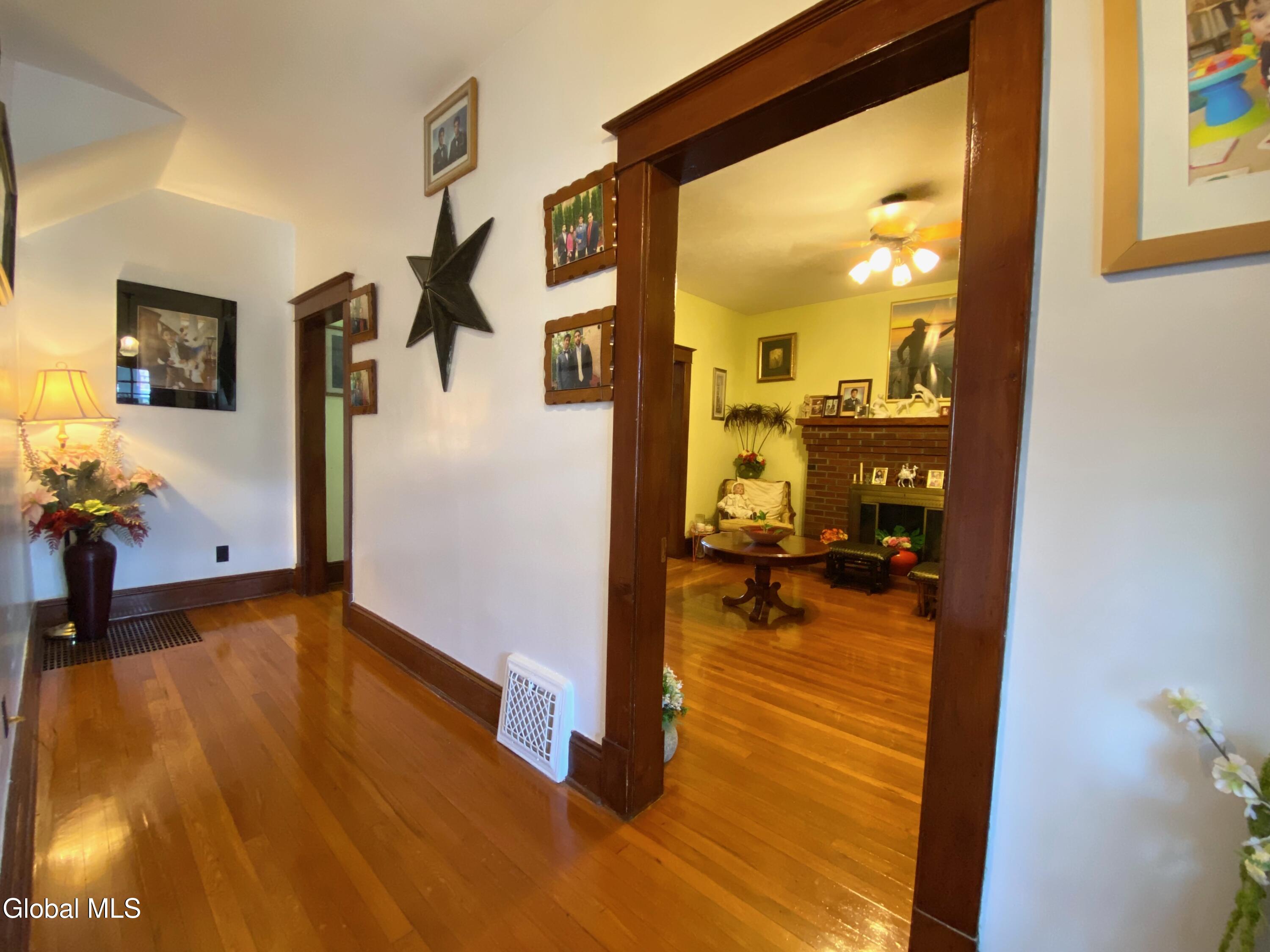 338 Taylor Court Troy NY 12180