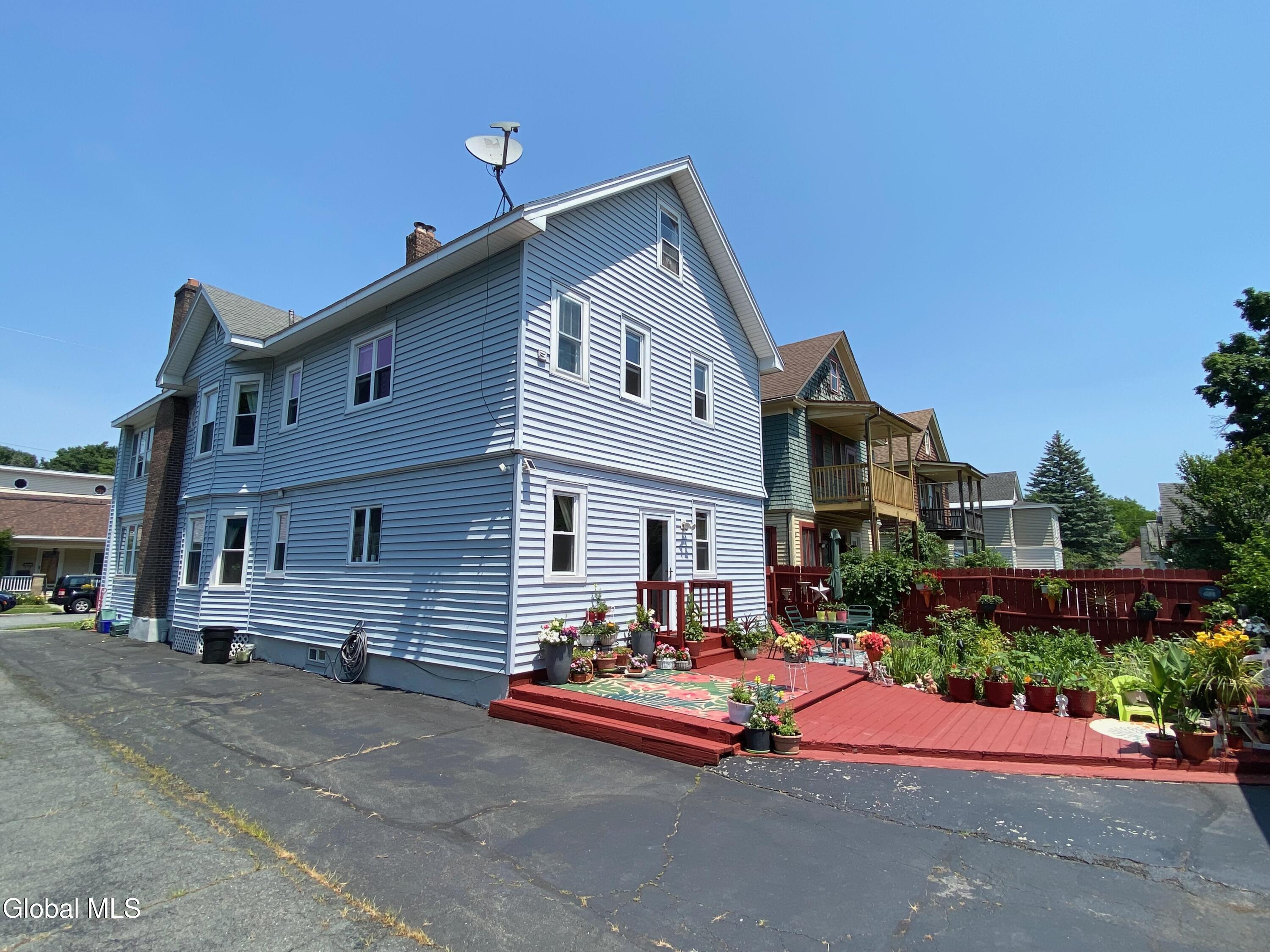 338 Taylor Court Troy NY 12180