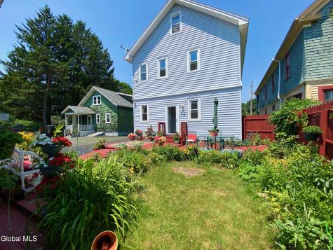 338 Taylor Court Troy NY 12180