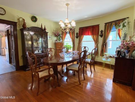 338 Taylor Court Troy NY 12180