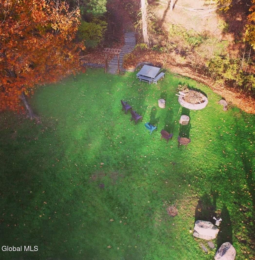 127 Font Grove Road Slingerlands NY 12159