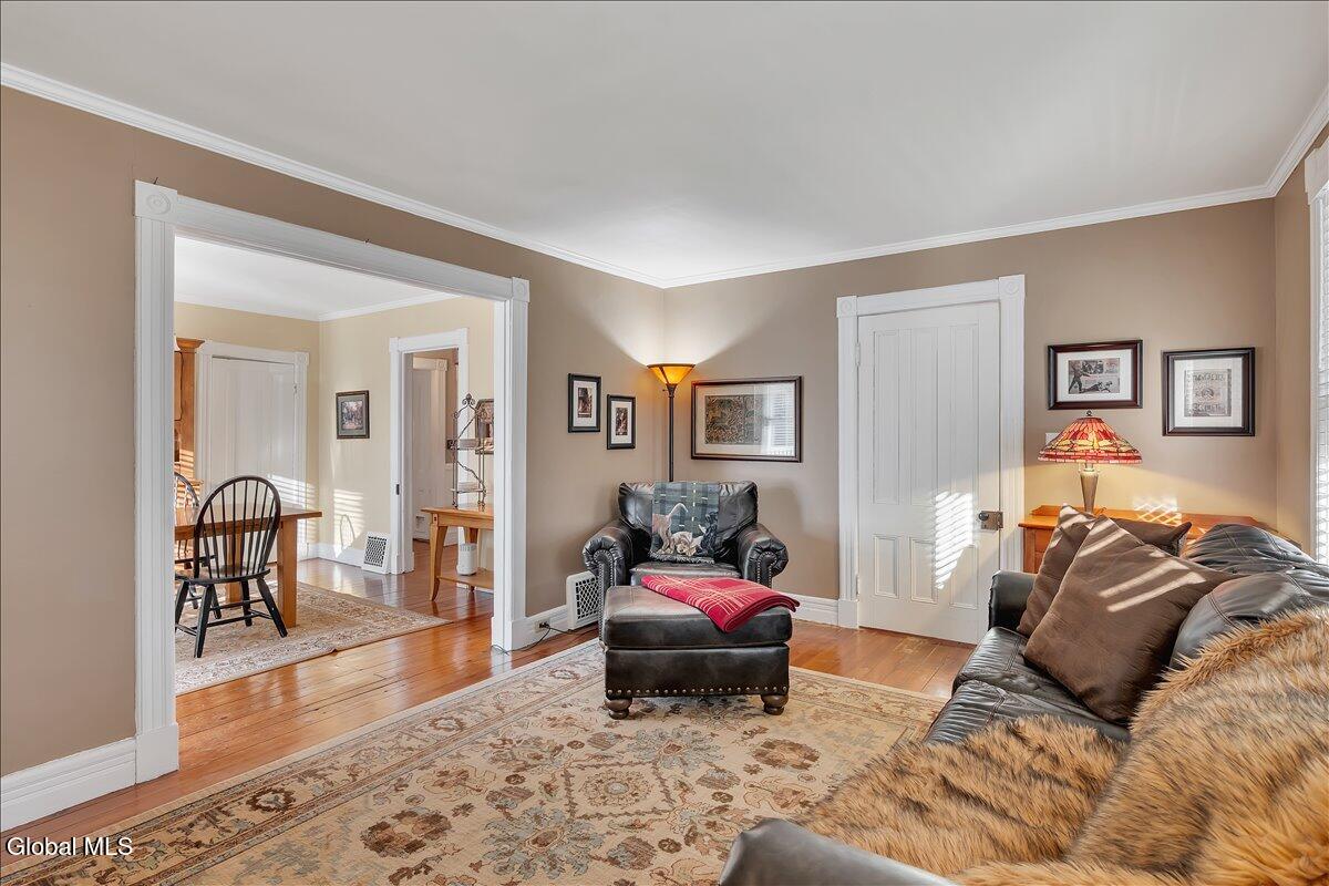 127 Font Grove Road Slingerlands NY 12159