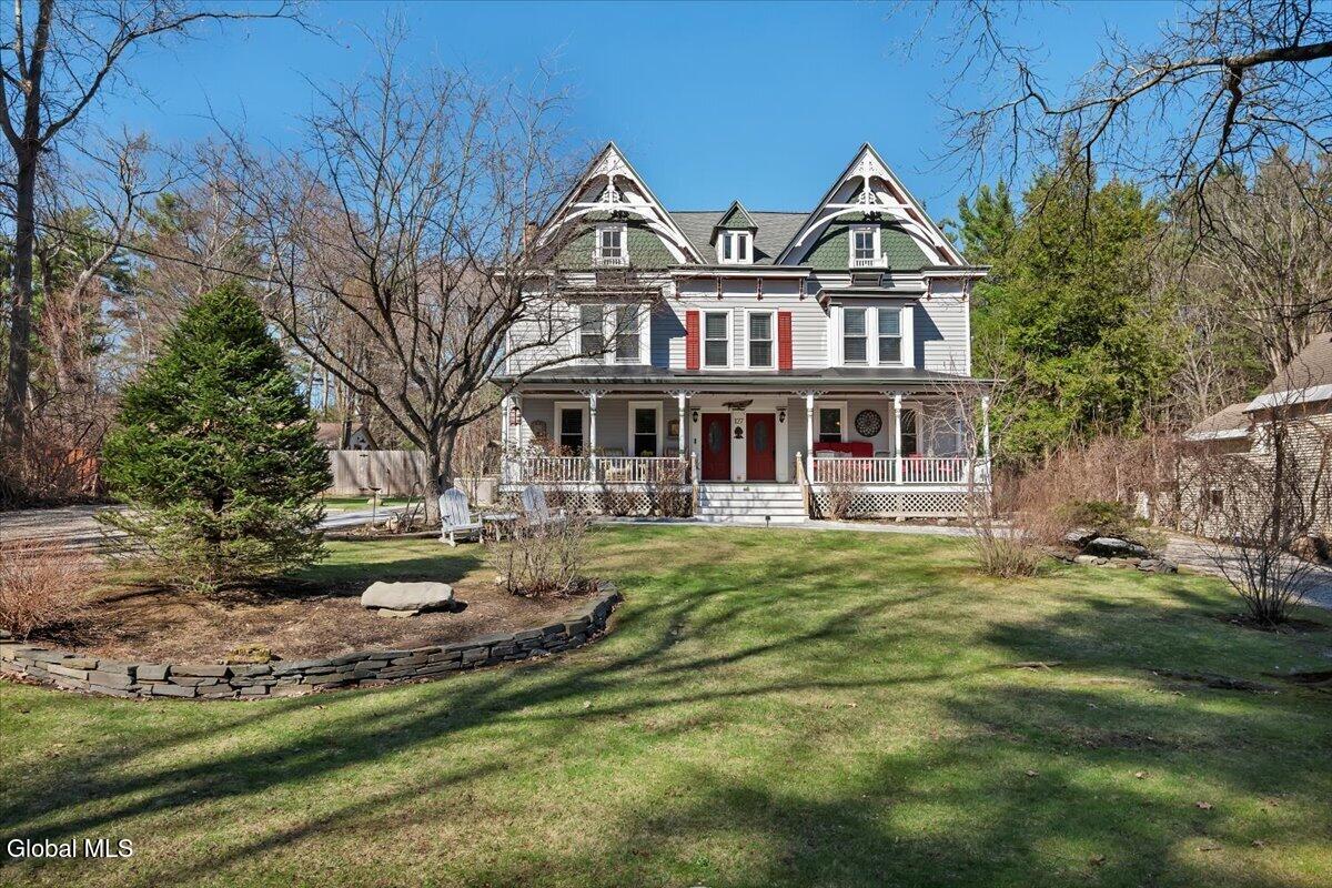 127 Font Grove Road Slingerlands NY 12159