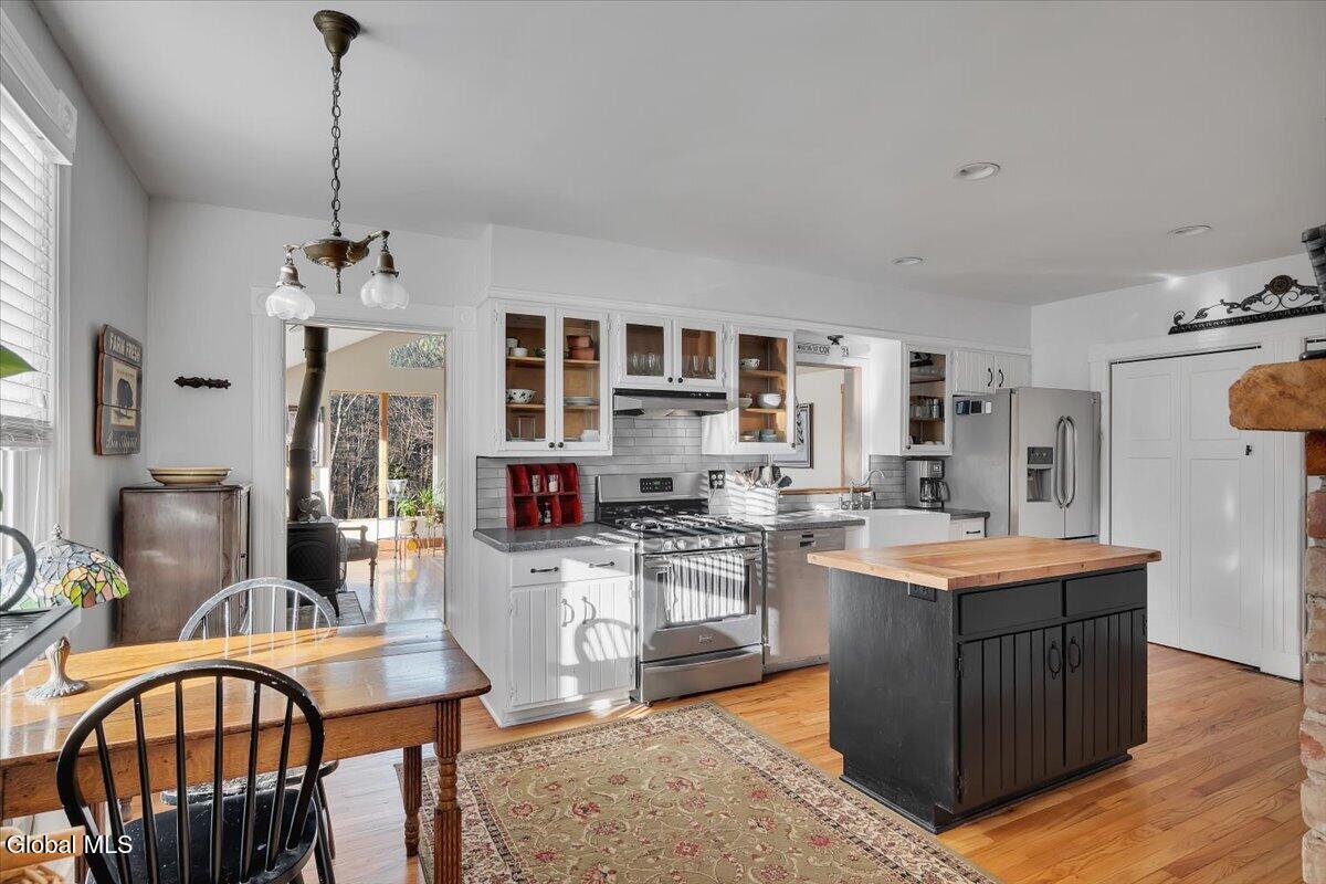 127 Font Grove Road Slingerlands NY 12159