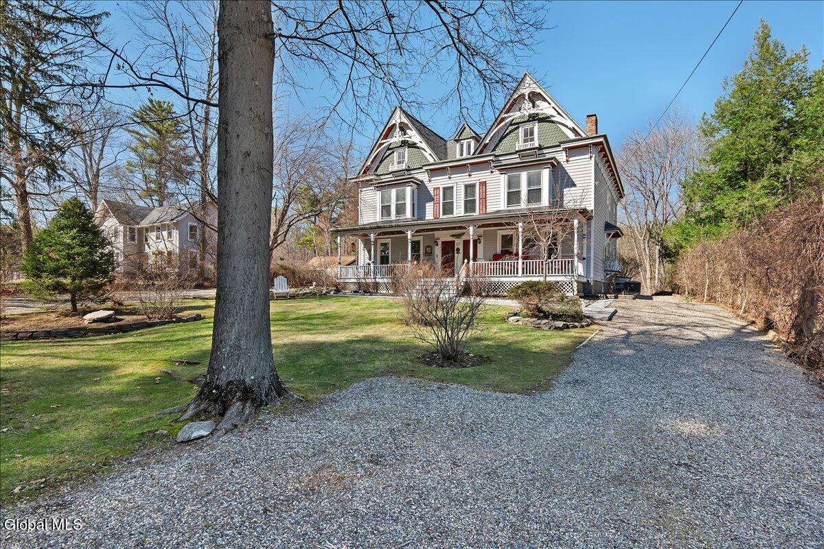 127 Font Grove Road Slingerlands NY 12159