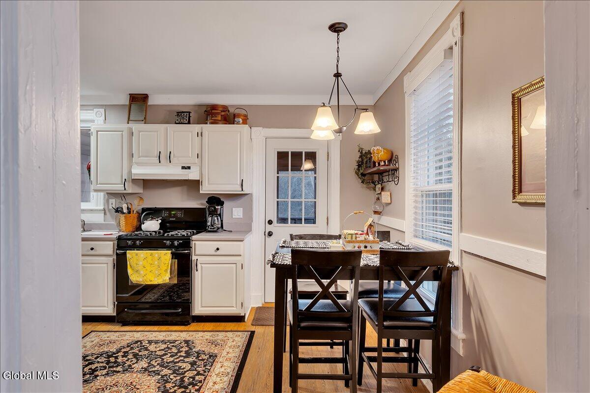 127 Font Grove Road Slingerlands NY 12159