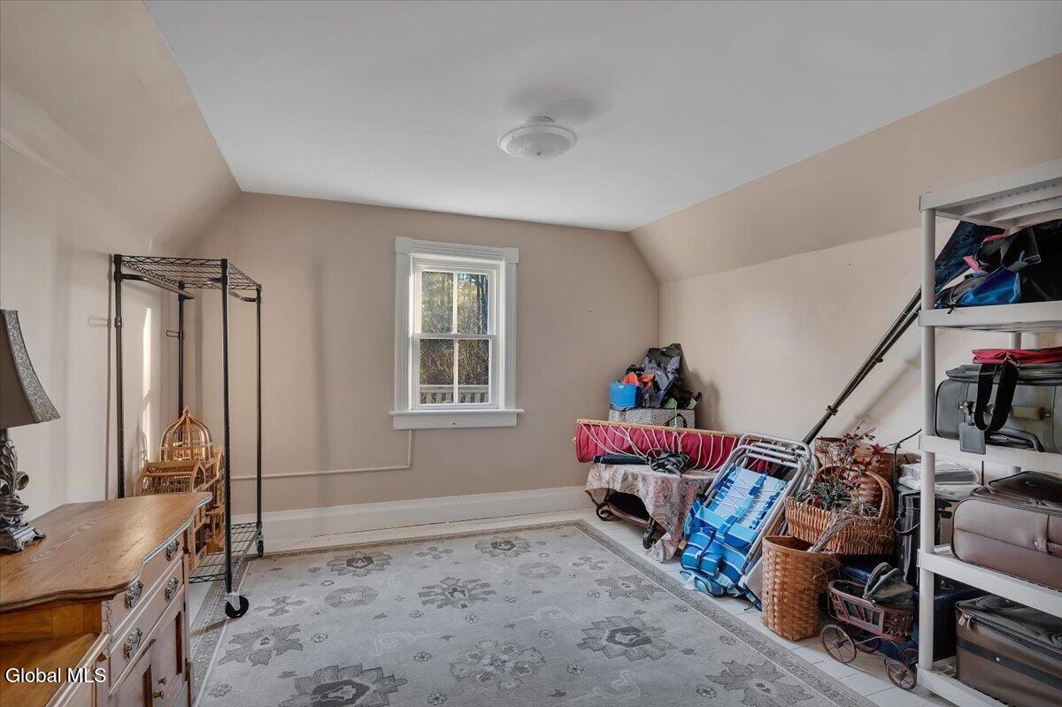 127 Font Grove Road Slingerlands NY 12159
