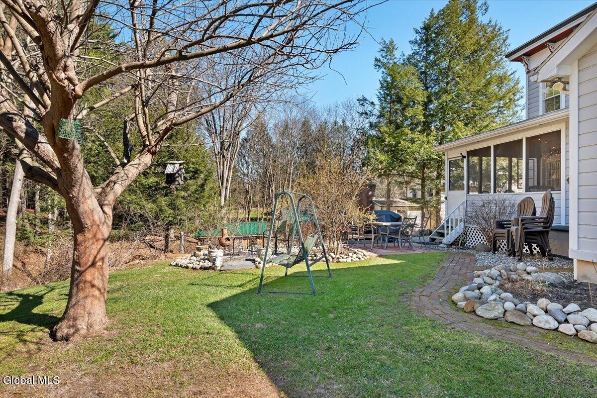 127 Font Grove Road Slingerlands NY 12159