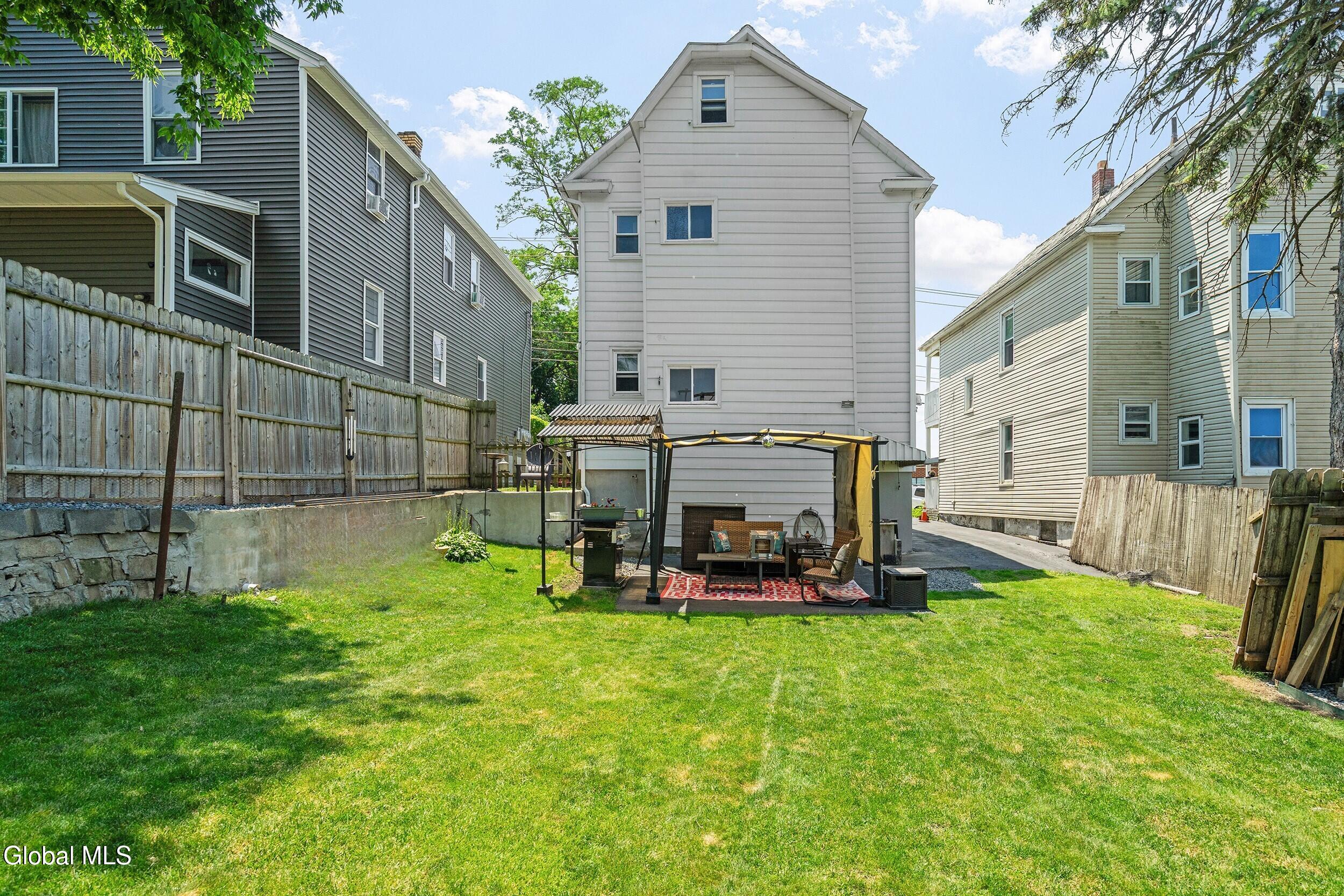 615-617 Seneca Street Schenectady NY 12308