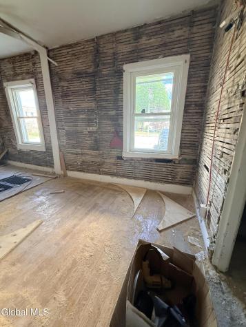 781 2nd Avenue Troy NY 12182