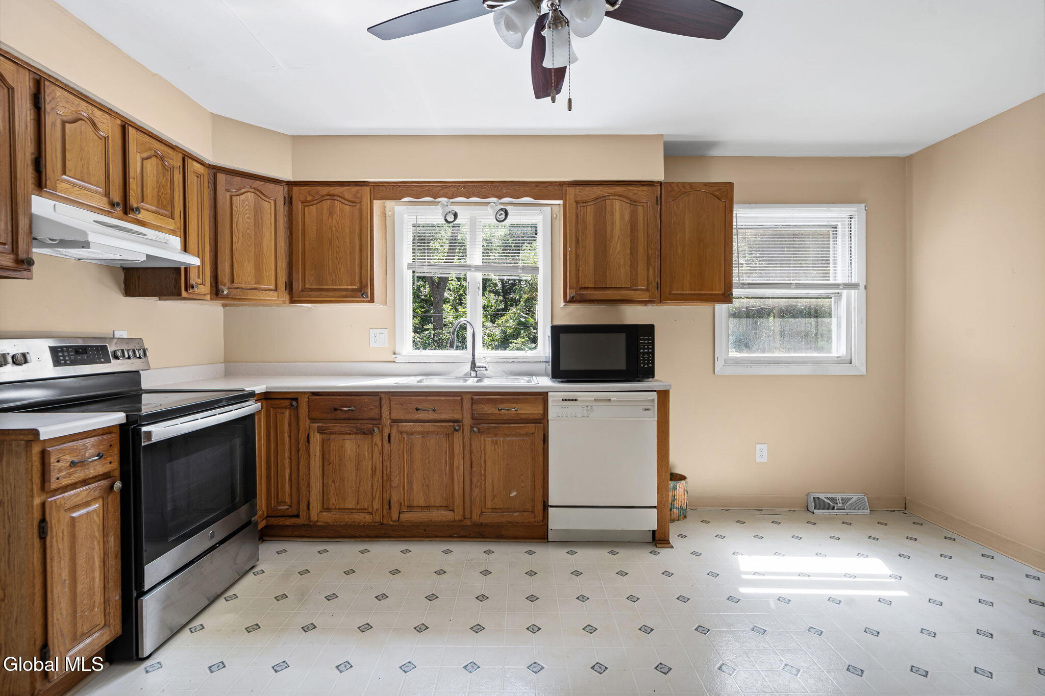 1 Dowling Road Albany NY 12205