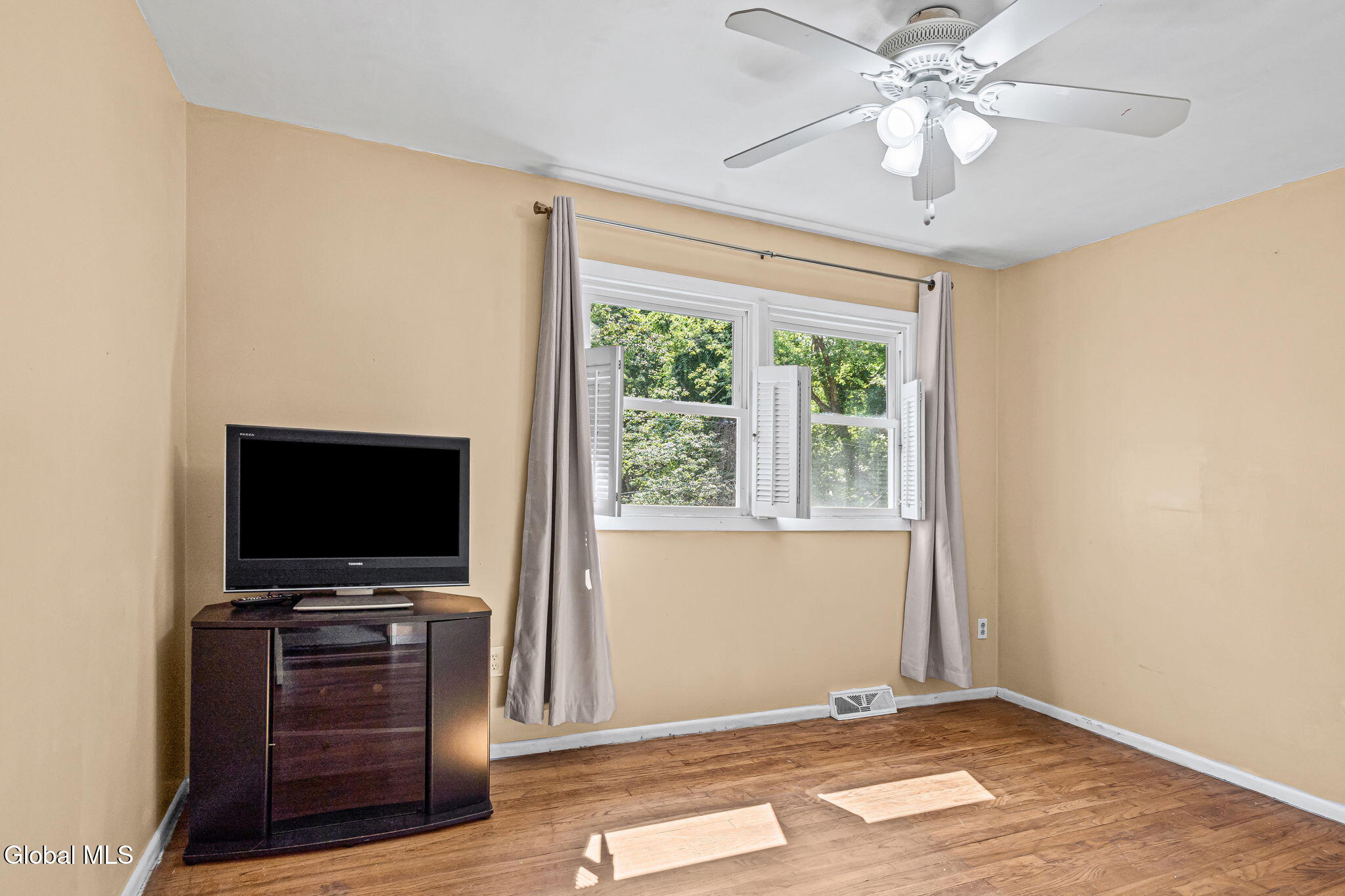 1 Dowling Road Albany NY 12205