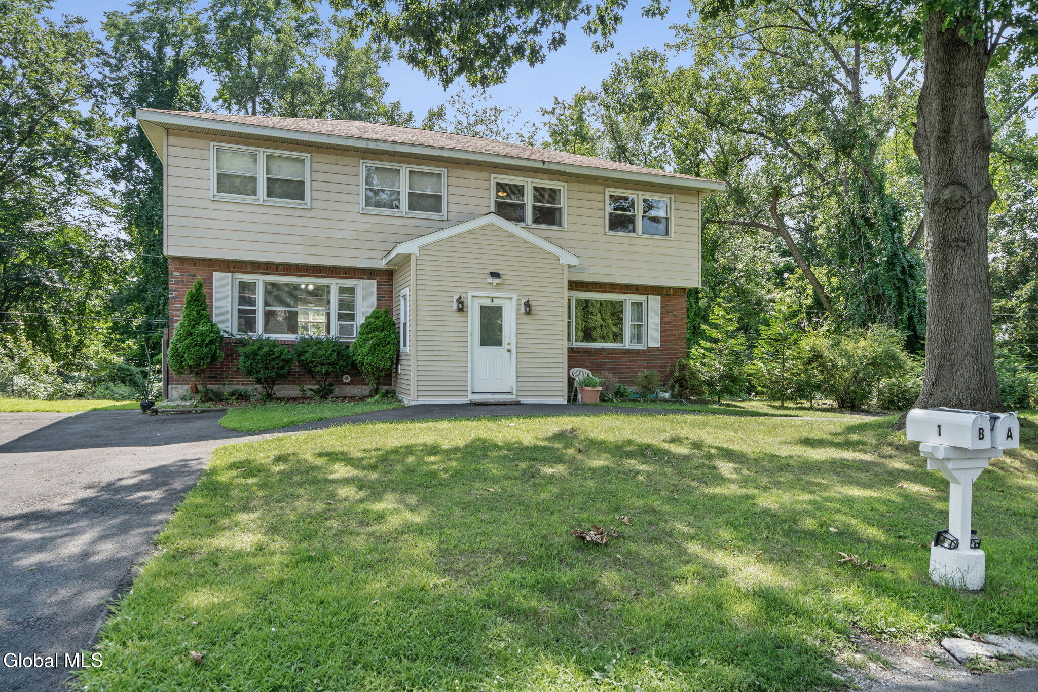 1 Dowling Road Albany NY 12205
