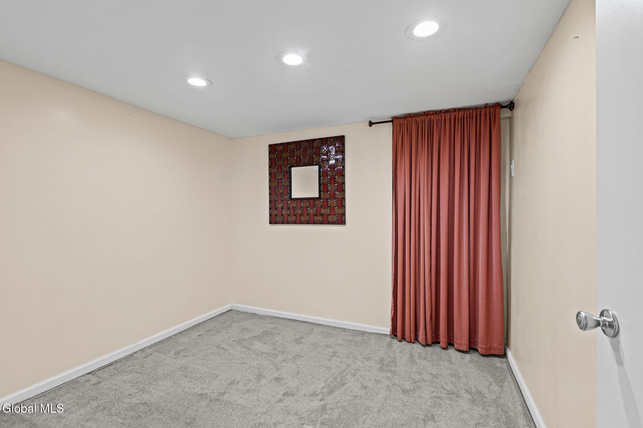 1 Dowling Road Albany NY 12205