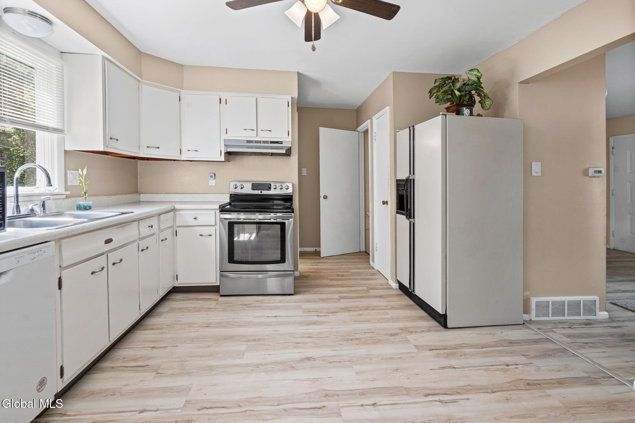 1 Dowling Road Albany NY 12205