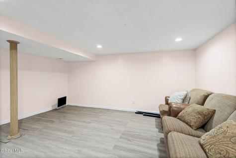 1 Dowling Road Albany NY 12205