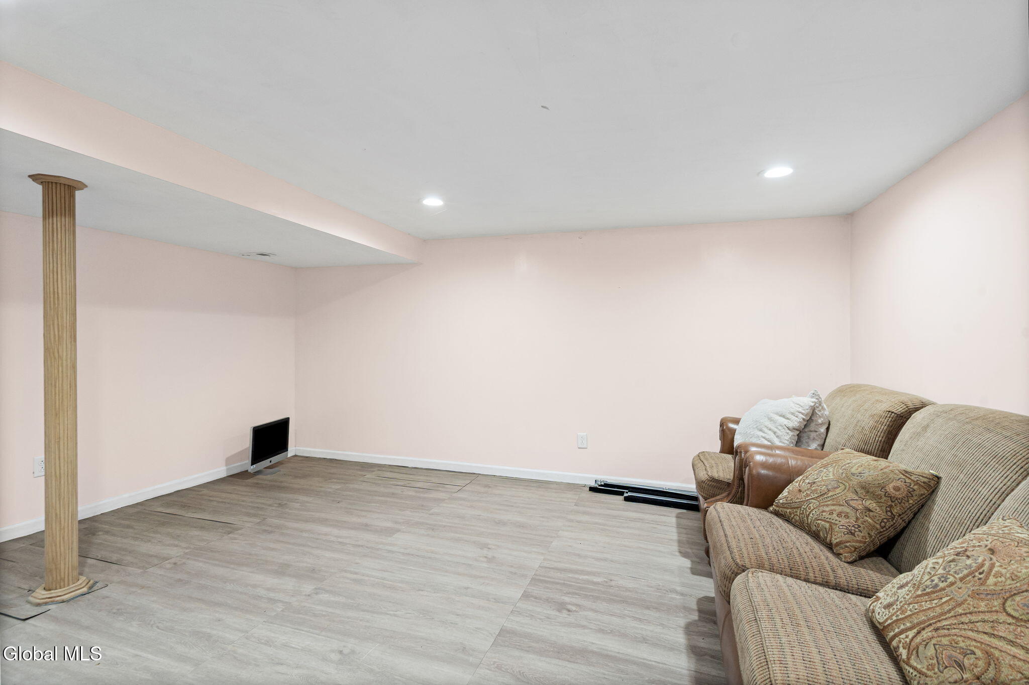 1 Dowling Road Albany NY 12205