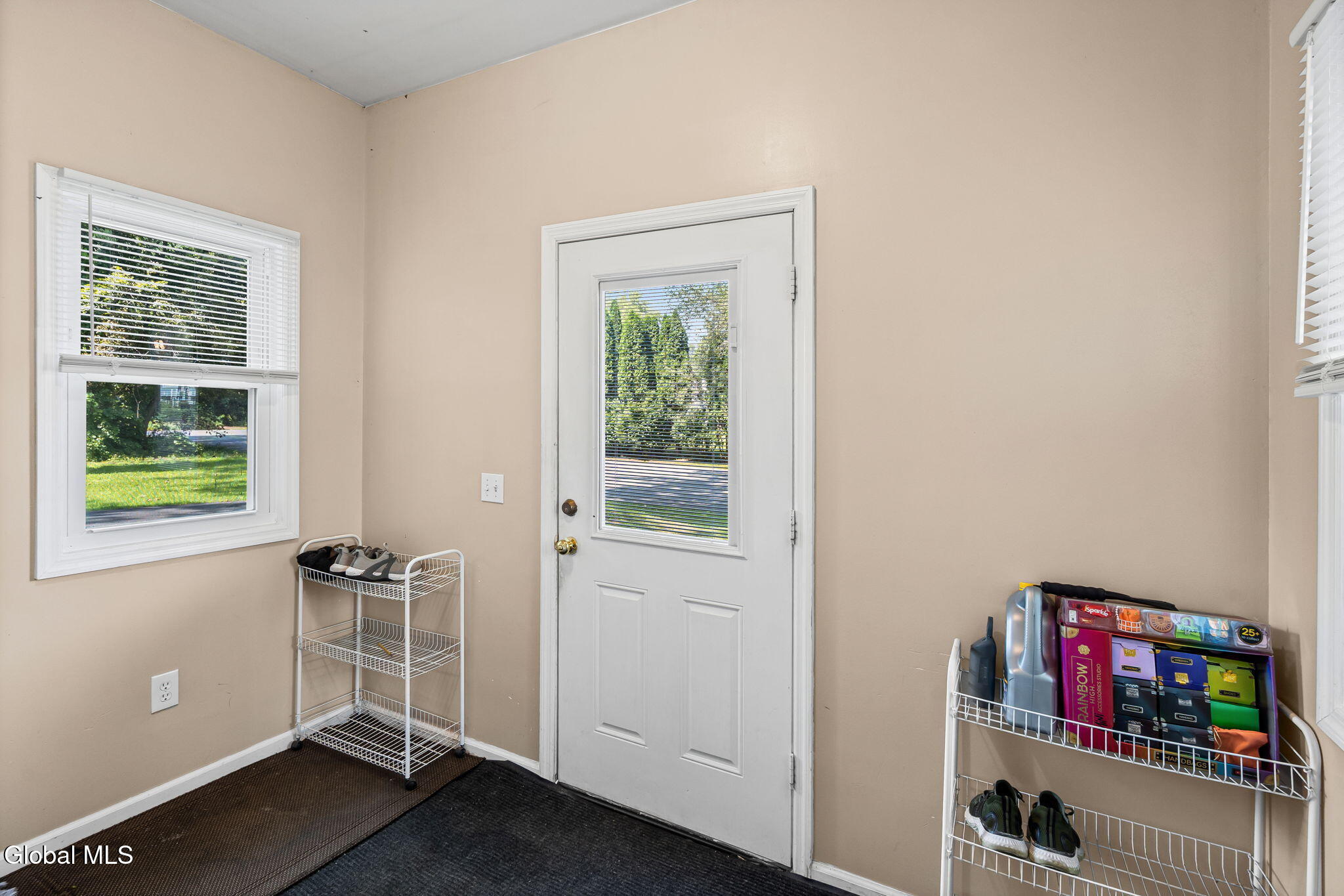 1 Dowling Road Albany NY 12205