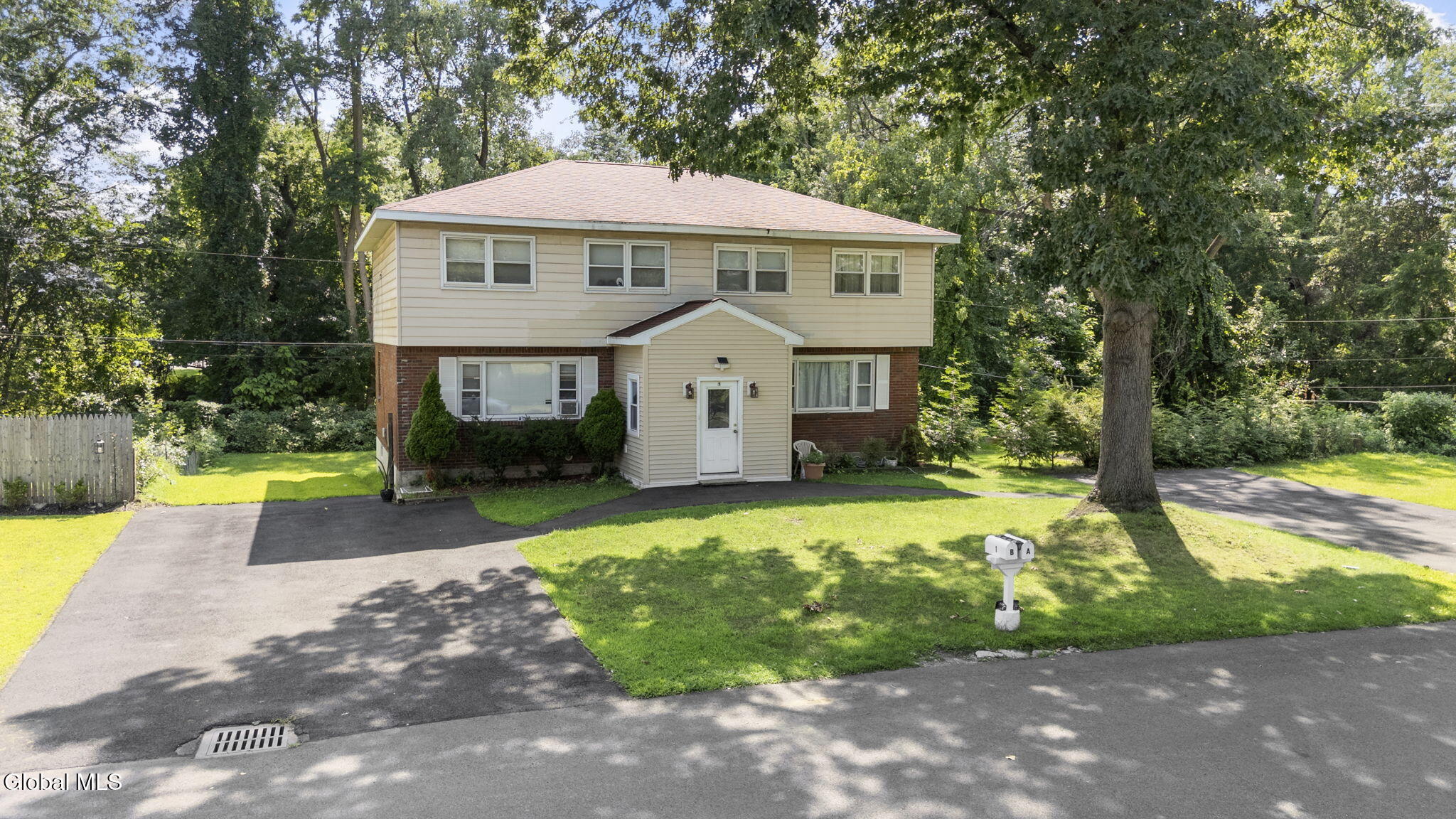 1 Dowling Road Albany NY 12205