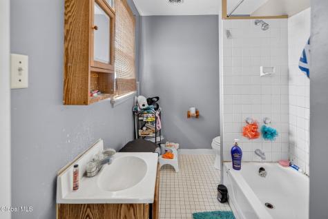 411 9th Street Watervliet NY 12189