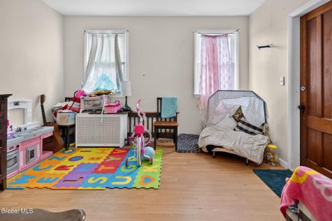 411 9th Street Watervliet NY 12189