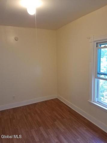 8 Saratoga Avenue Waterford NY 12188