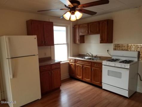 8 Saratoga Avenue Waterford NY 12188