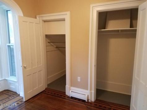8 Saratoga Avenue Waterford NY 12188