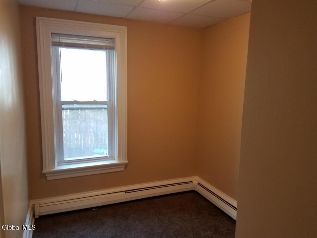 8 Saratoga Avenue Waterford NY 12188