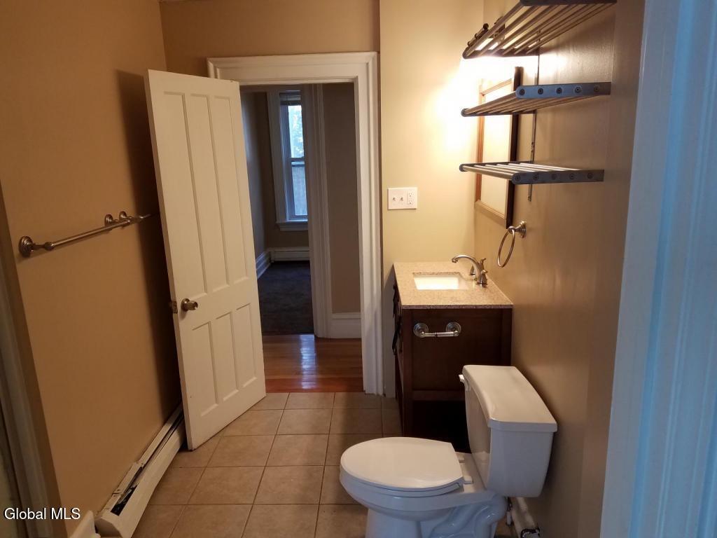 8 Saratoga Avenue Waterford NY 12188