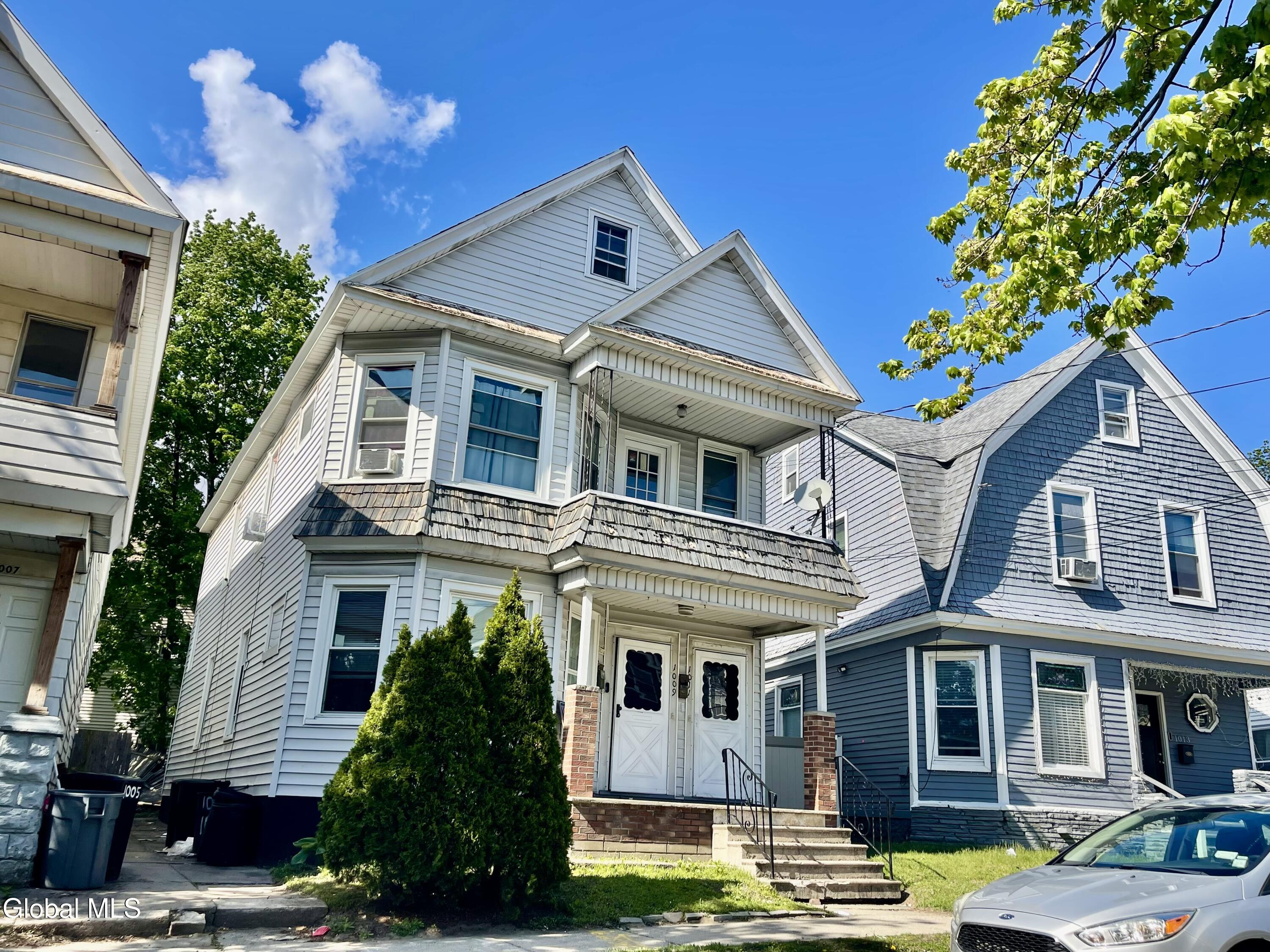 1009 Forest Road Schenectady NY 12303