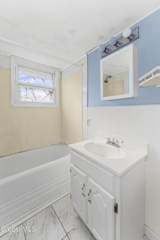 115 N Washington Street Athens NY 12015
