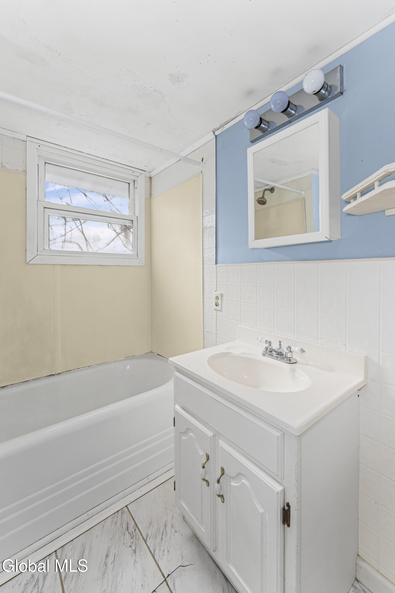 115 N Washington Street Athens NY 12015