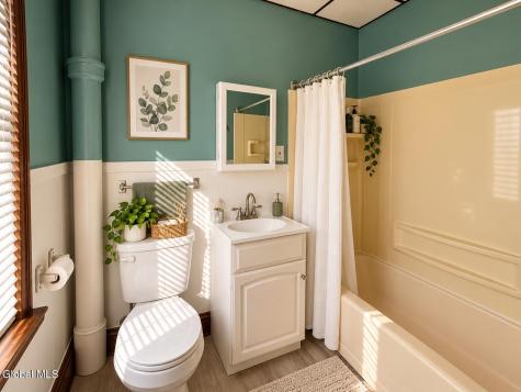 2244 15th Street Troy NY 12180
