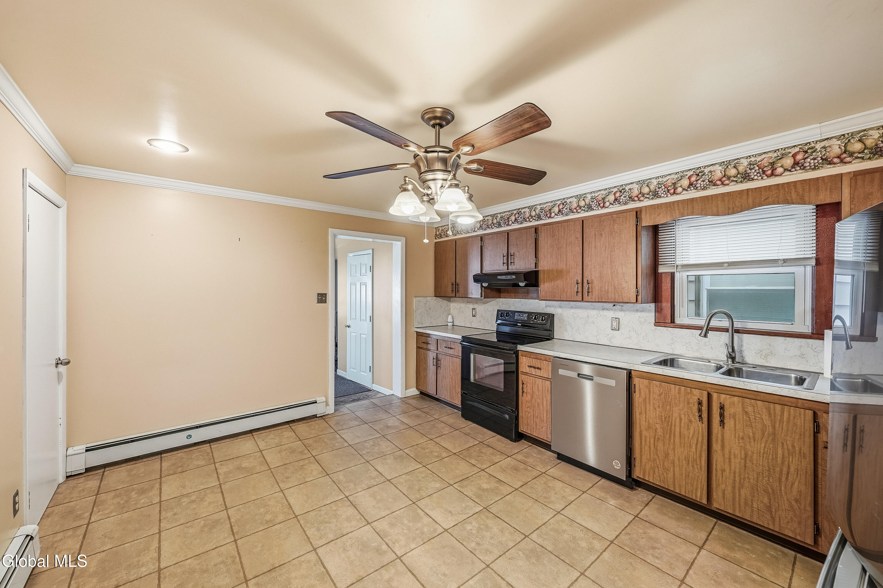 61 Clifton Street Waterford NY 12188