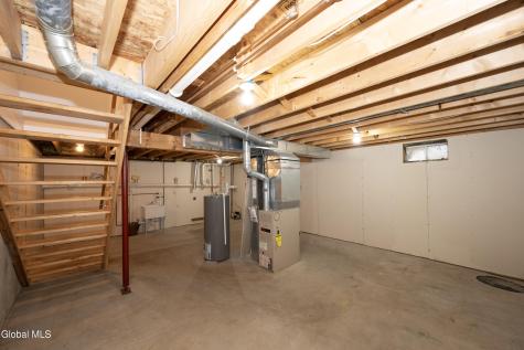 33 Cambridge Drive Halfmoon NY 12065