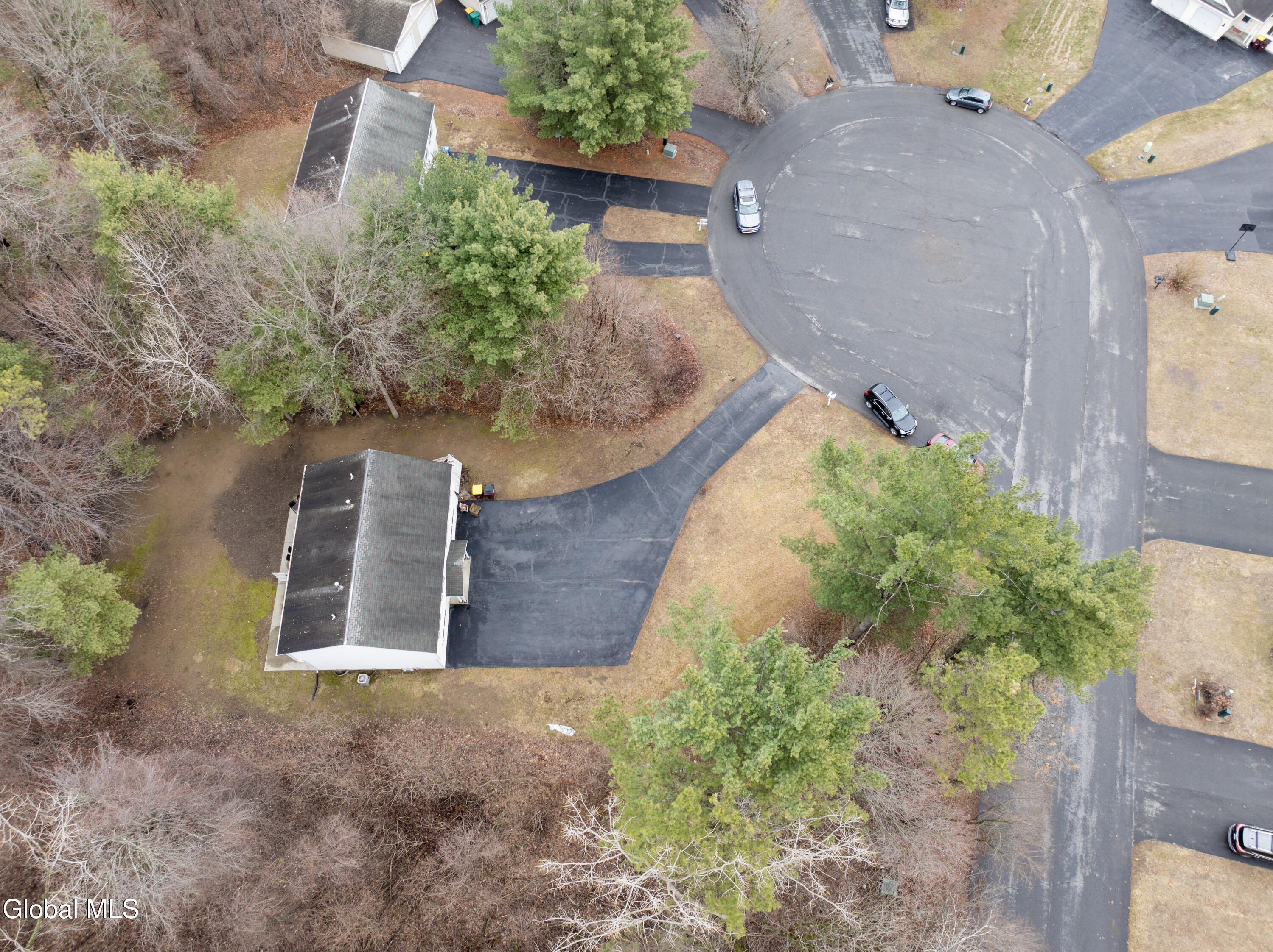 33 Cambridge Drive Halfmoon NY 12065