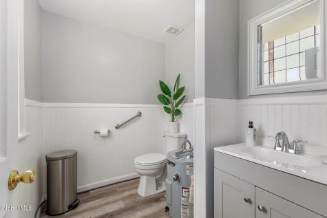 13 Leonard Street Gansevoort NY 12831