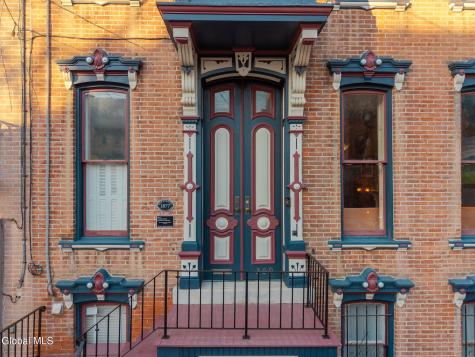 209 Lancaster Street Albany NY 12210