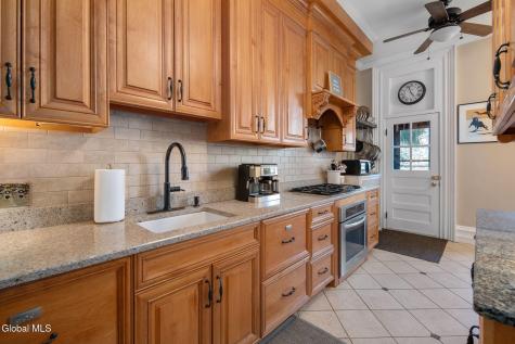 209 Lancaster Street Albany NY 12210