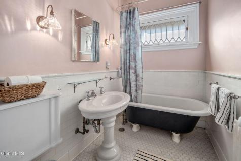 209 Lancaster Street Albany NY 12210