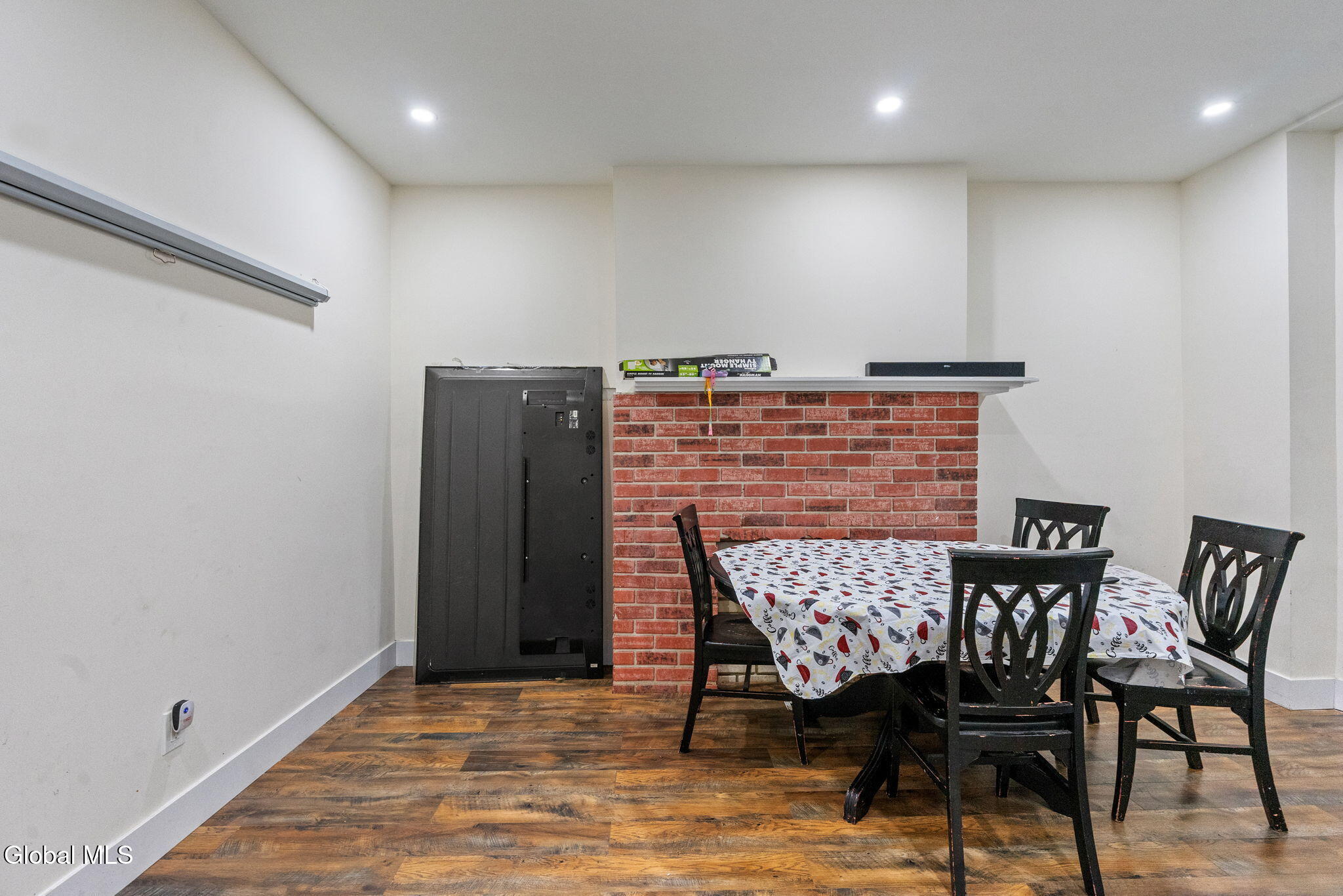 169 Hoosick Street Troy NY 12180