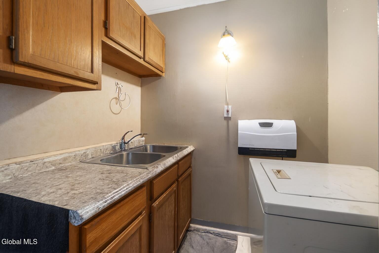 124 Mountainview Avenue Troy NY 12180