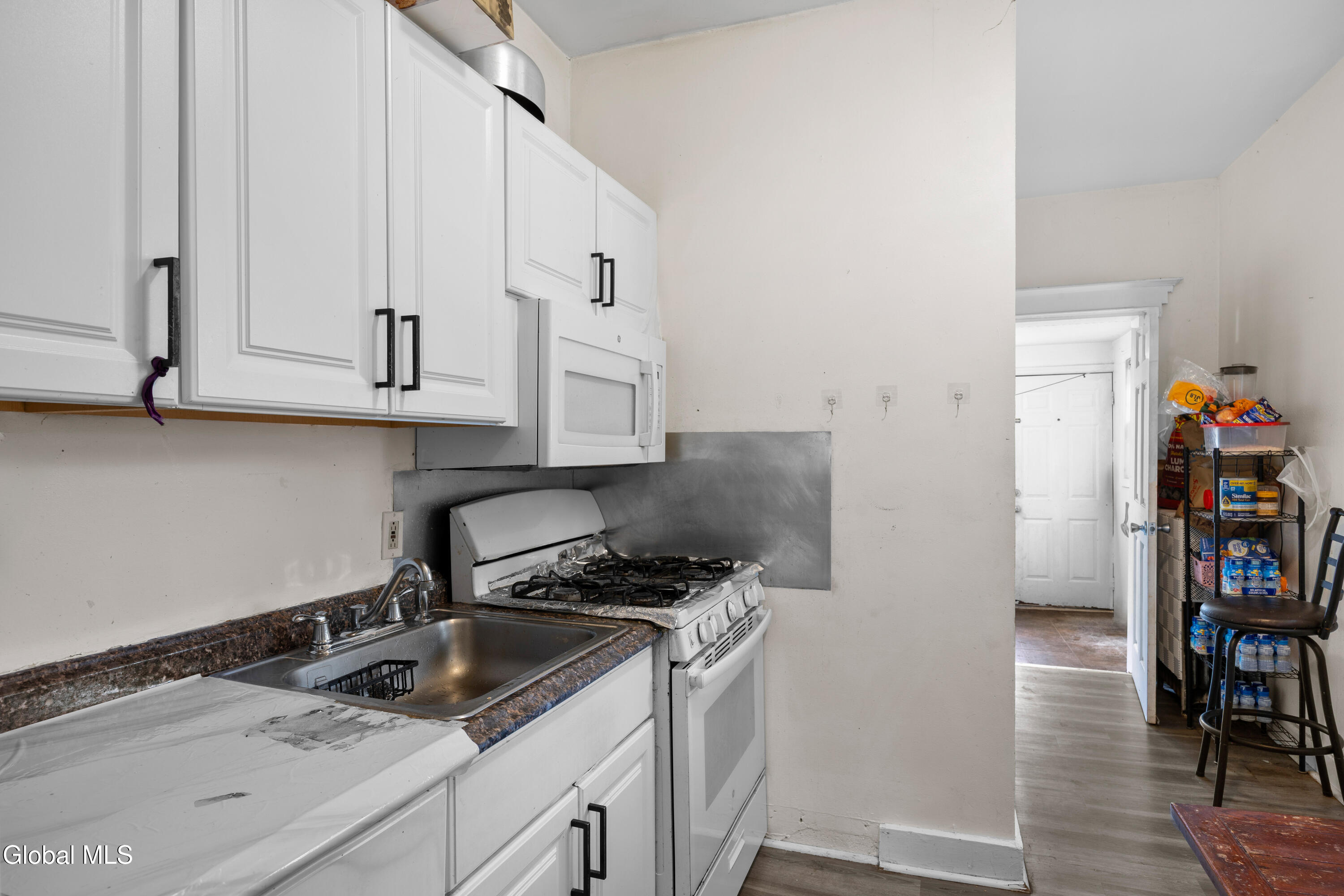 466 Ontario Street Albany NY 12208