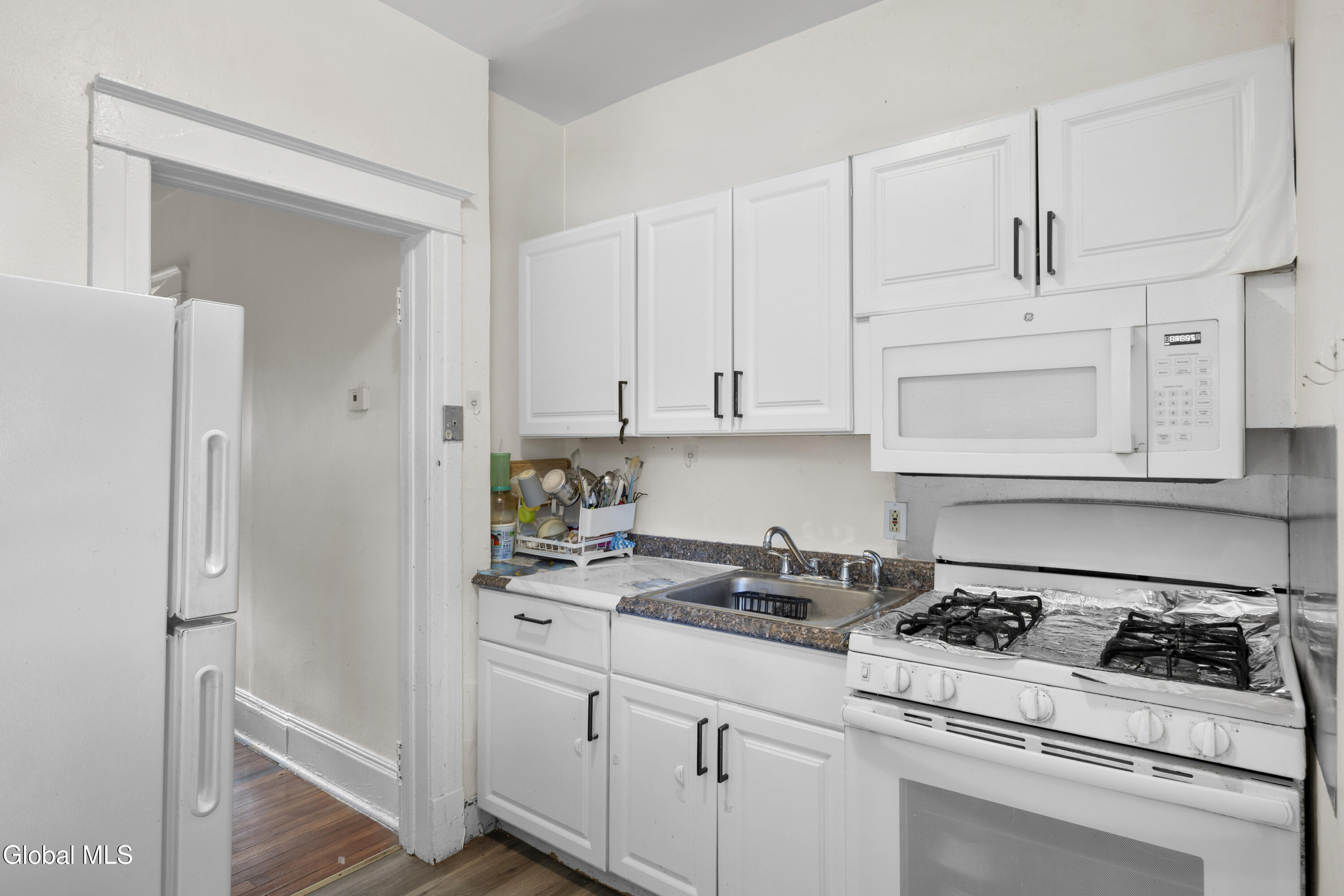 466 Ontario Street Albany NY 12208
