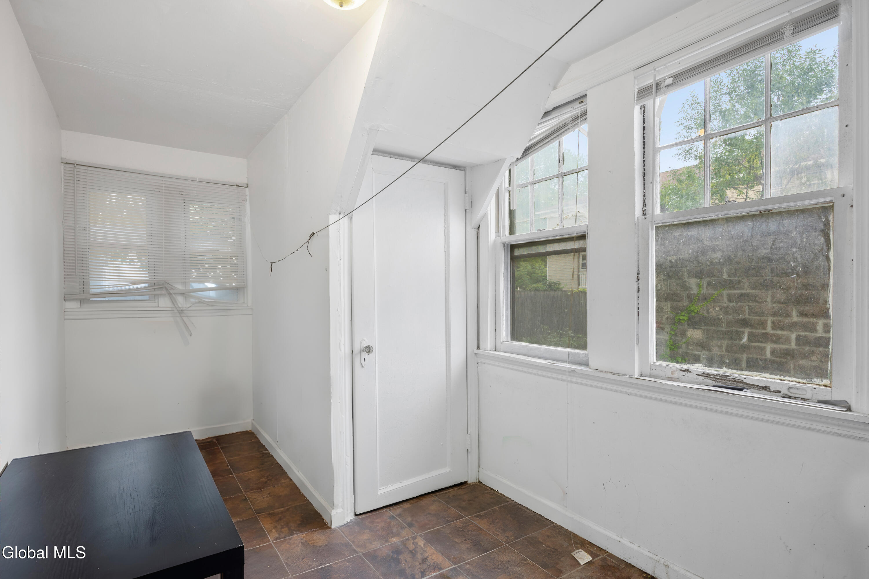 466 Ontario Street Albany NY 12208