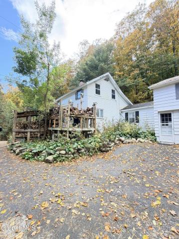 411 Gulf Hill Road Voorheesville NY 12186