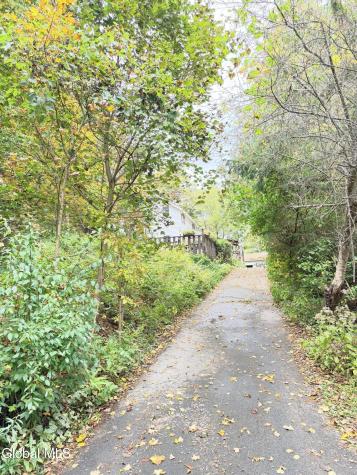 411 Gulf Hill Road Voorheesville NY 12186